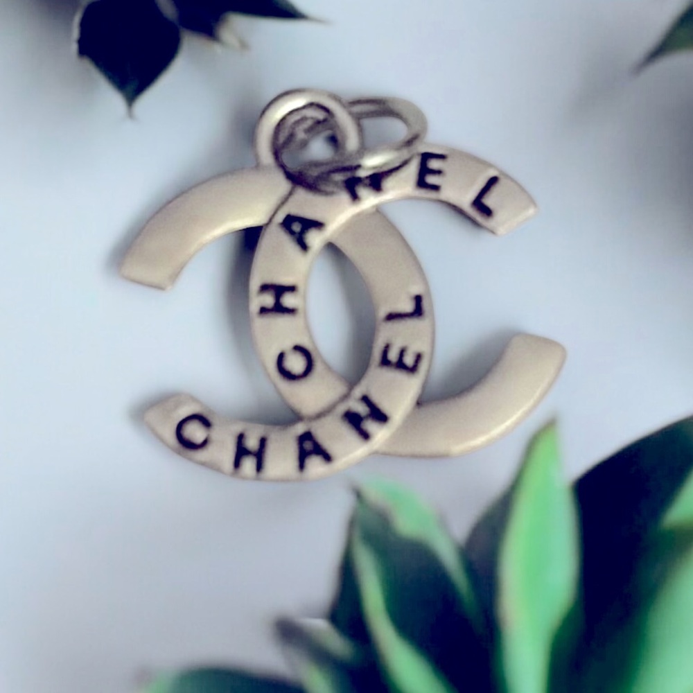 Silver stamped CC Pendant Zipperpull with Writing